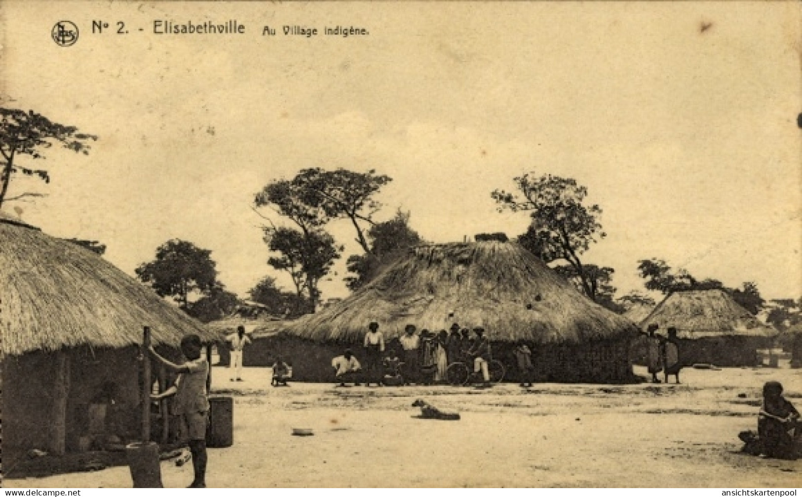 CPA Lubumbashi Elisabethville DR Kongo Zaire, Village indigène