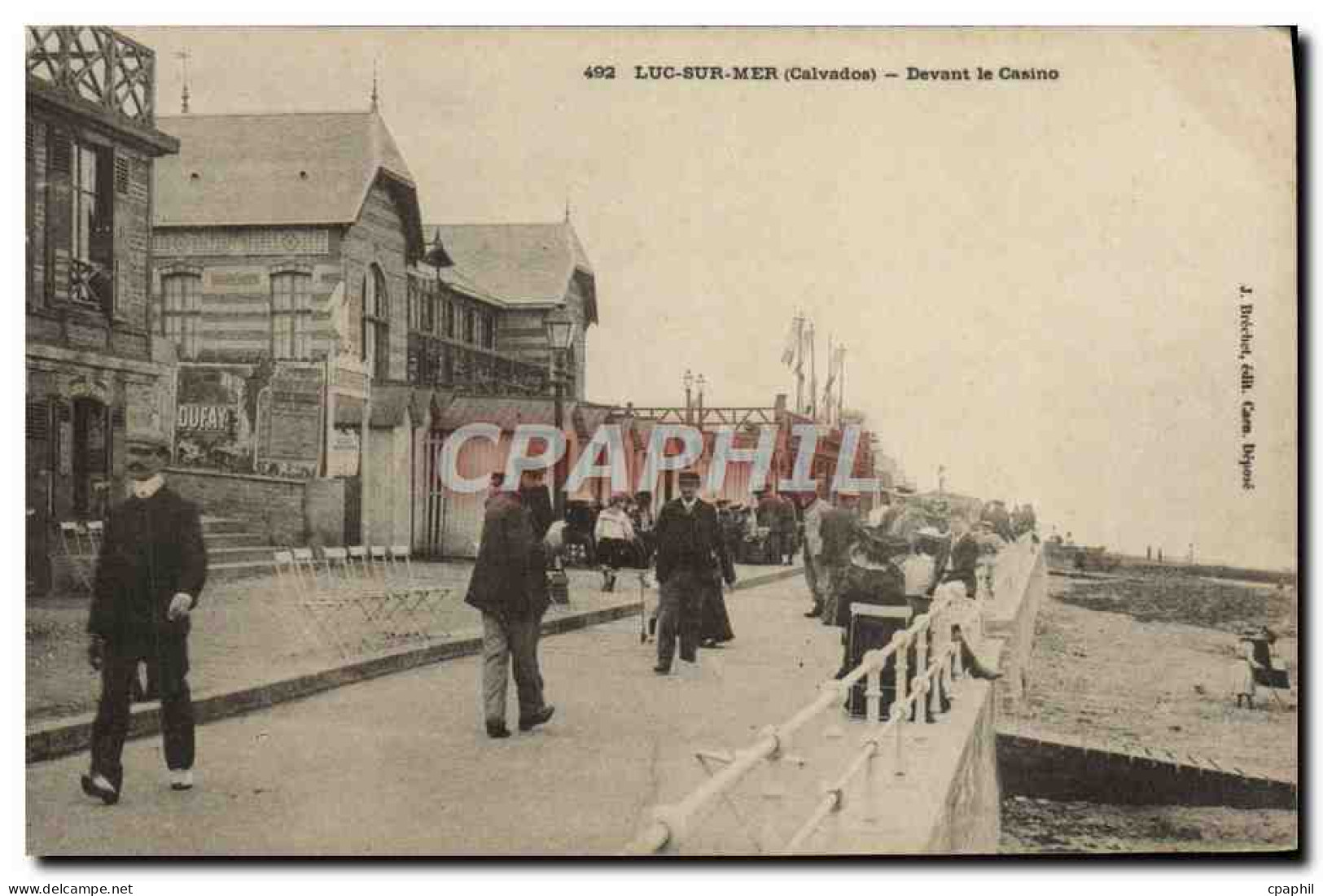 CPA Luc sur mer devant le casino