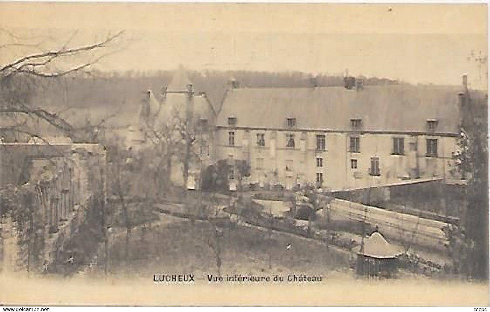 CPA Lucheux vue intérieure du Château