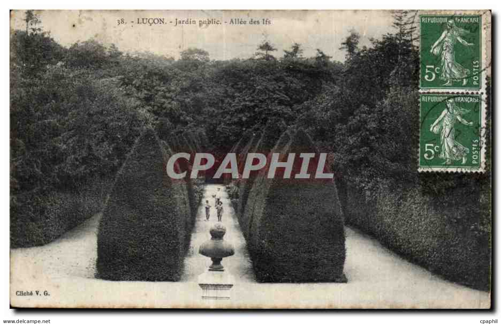 CPA Lucon jardin public allee ifs