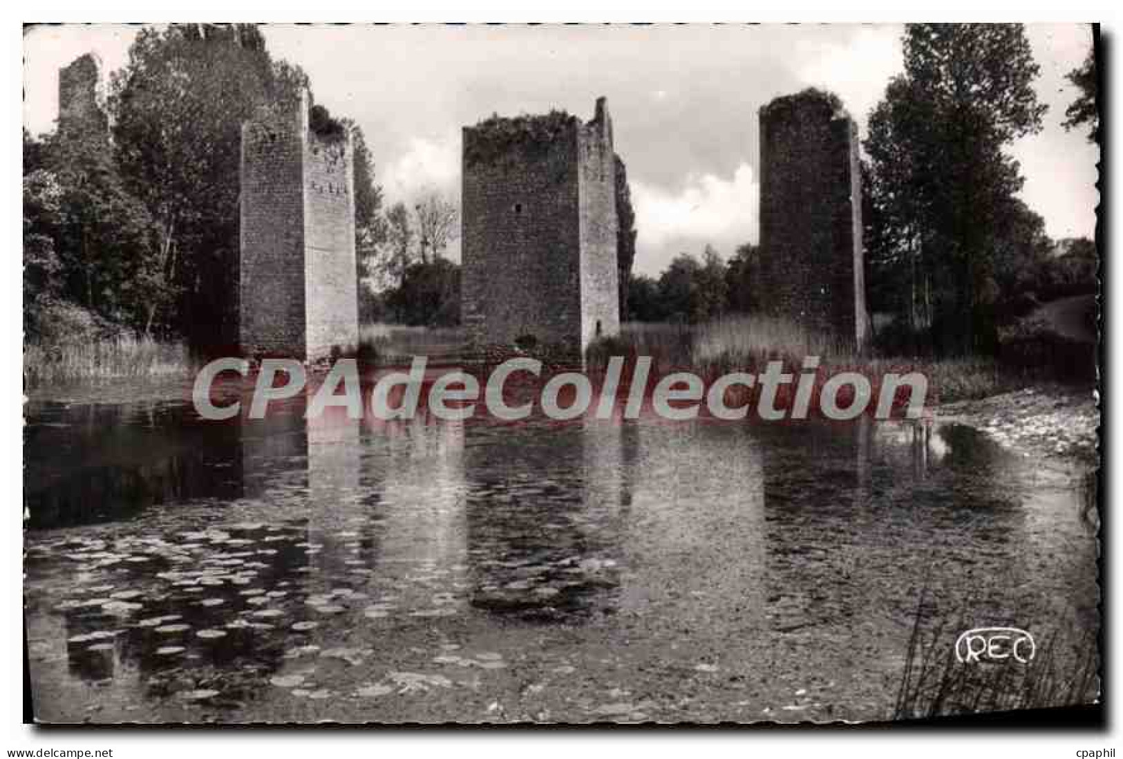CPA Lussac les Chateaux (Vienne)