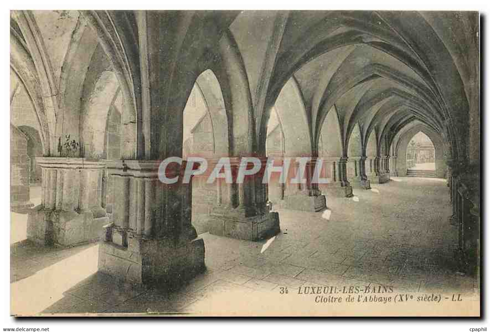 CPA Luxeuil les Bains Cloitre de l'Abbaye