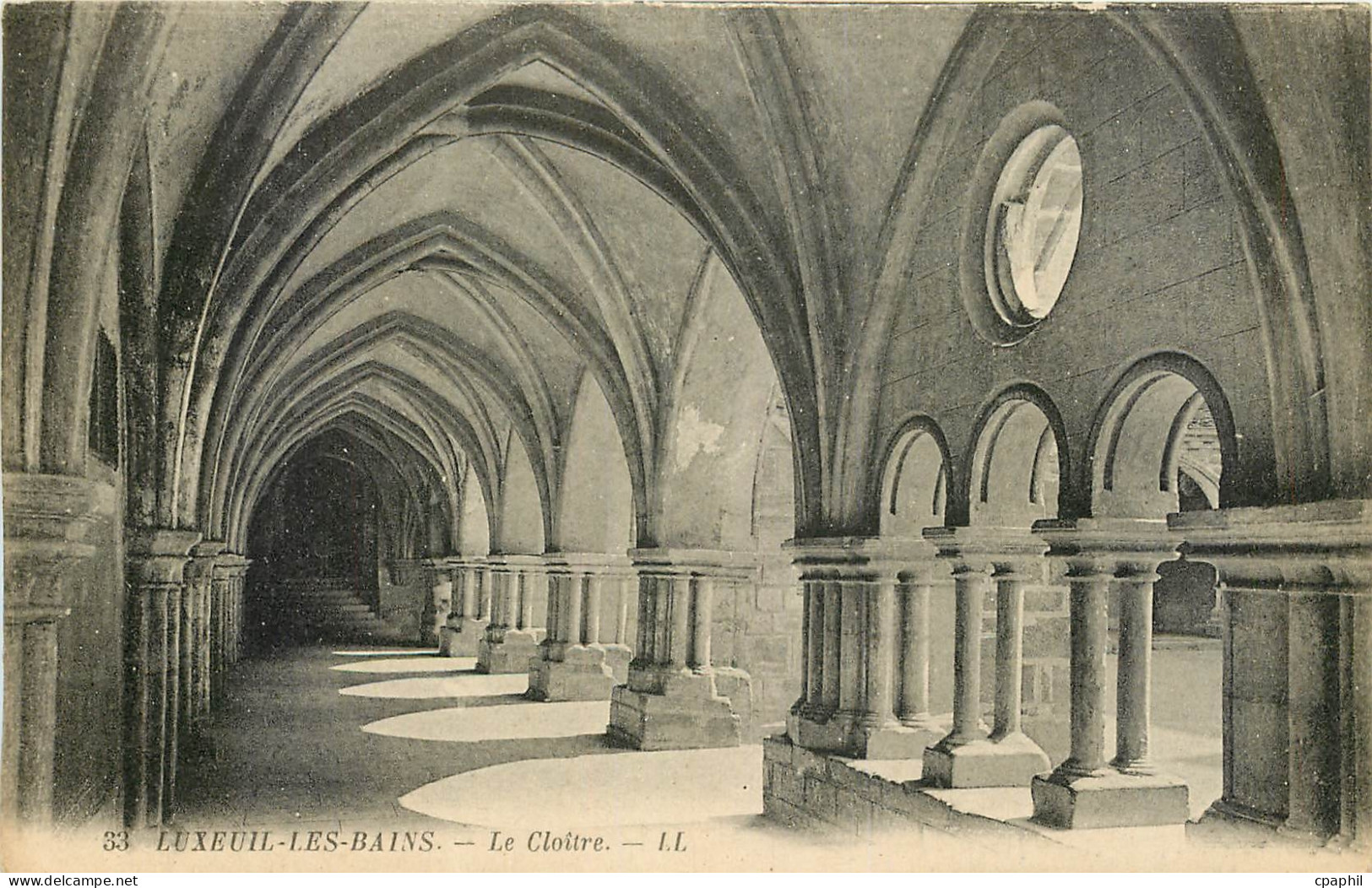 CPA Luxeuil les Bains Le Cloitre