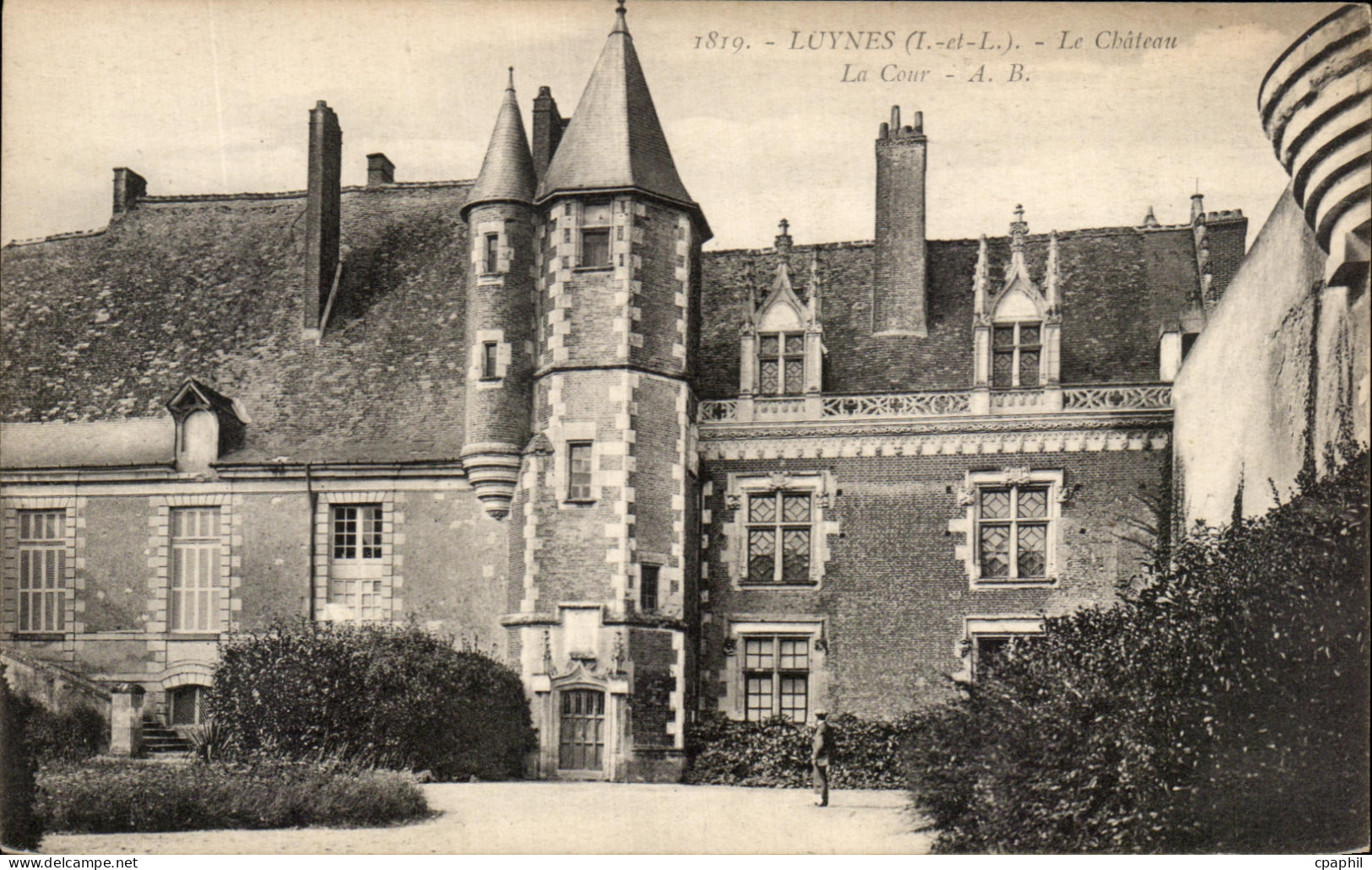 CPA Luynes Le Chateau La Cour