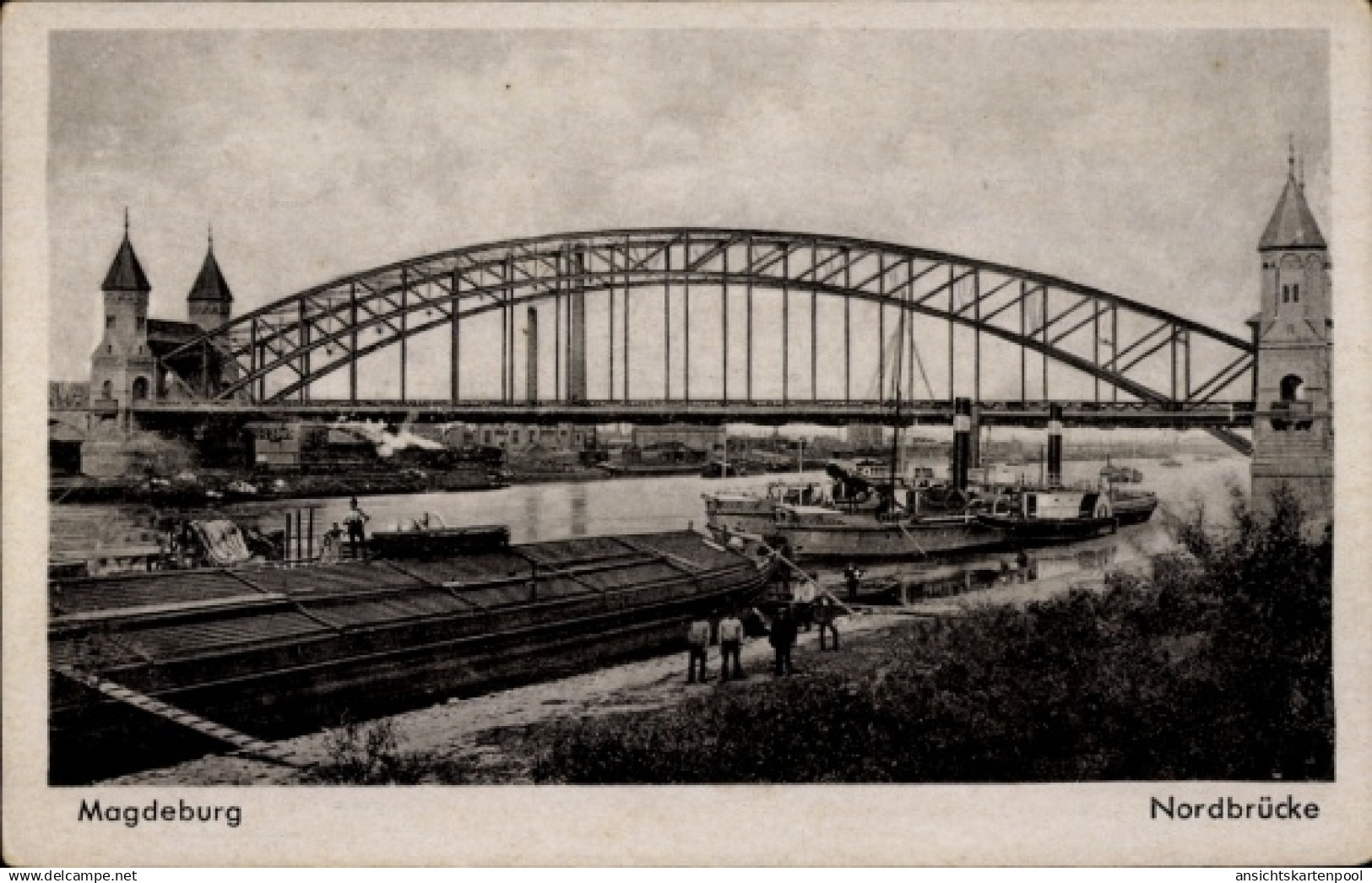 CPA Magdeburg in Saxe Anhalt, Nordbrücke, Lastkähne