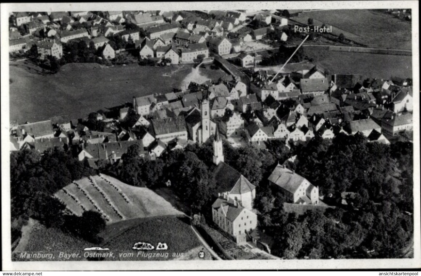 CPA Mainburg in Niederbayern, Totalansicht, Kirche, Fliegeraufnahme