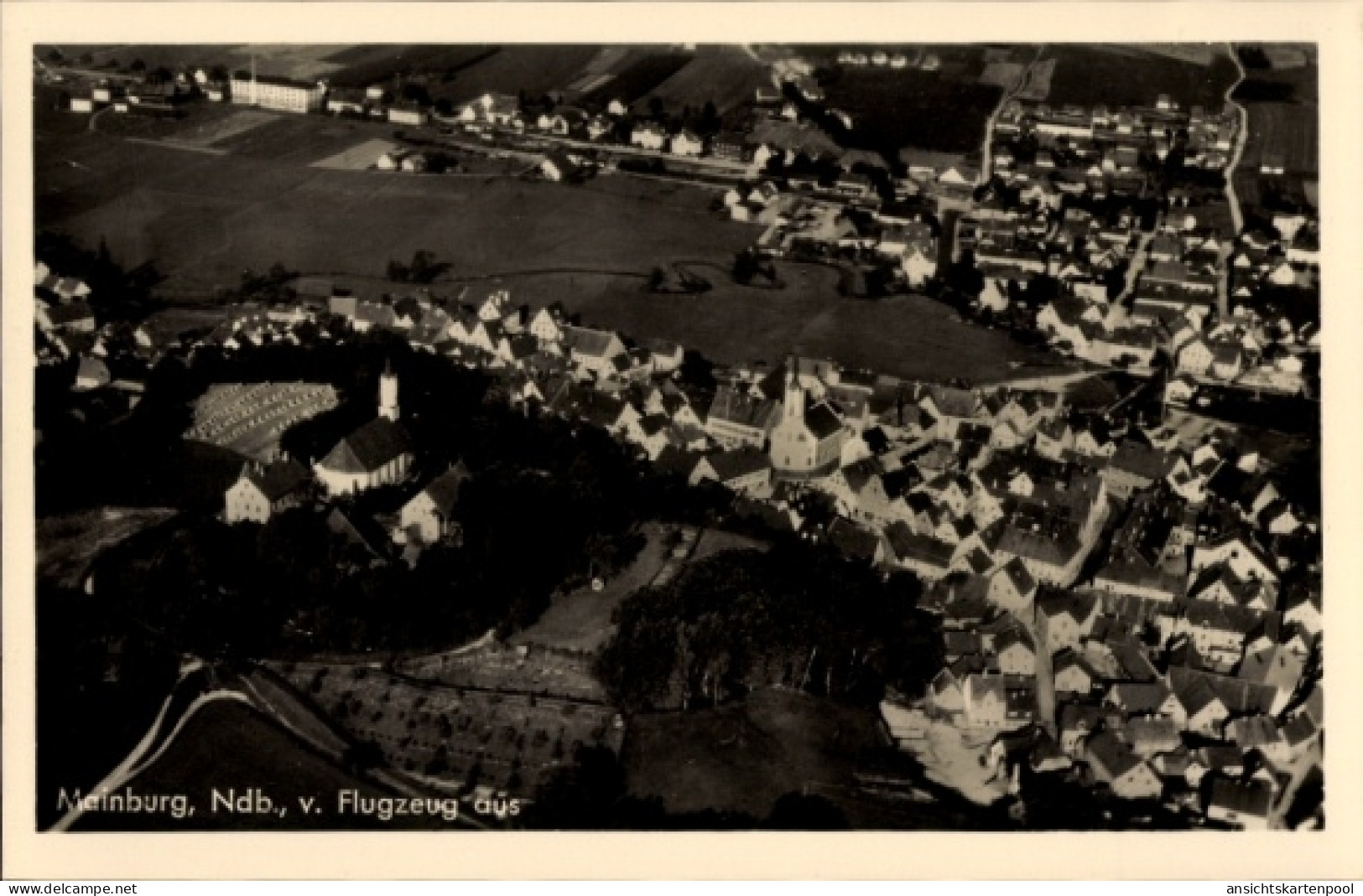 CPA Mainburg in Niederbayern, Totalansicht, Kirche, Fliegeraufnahme