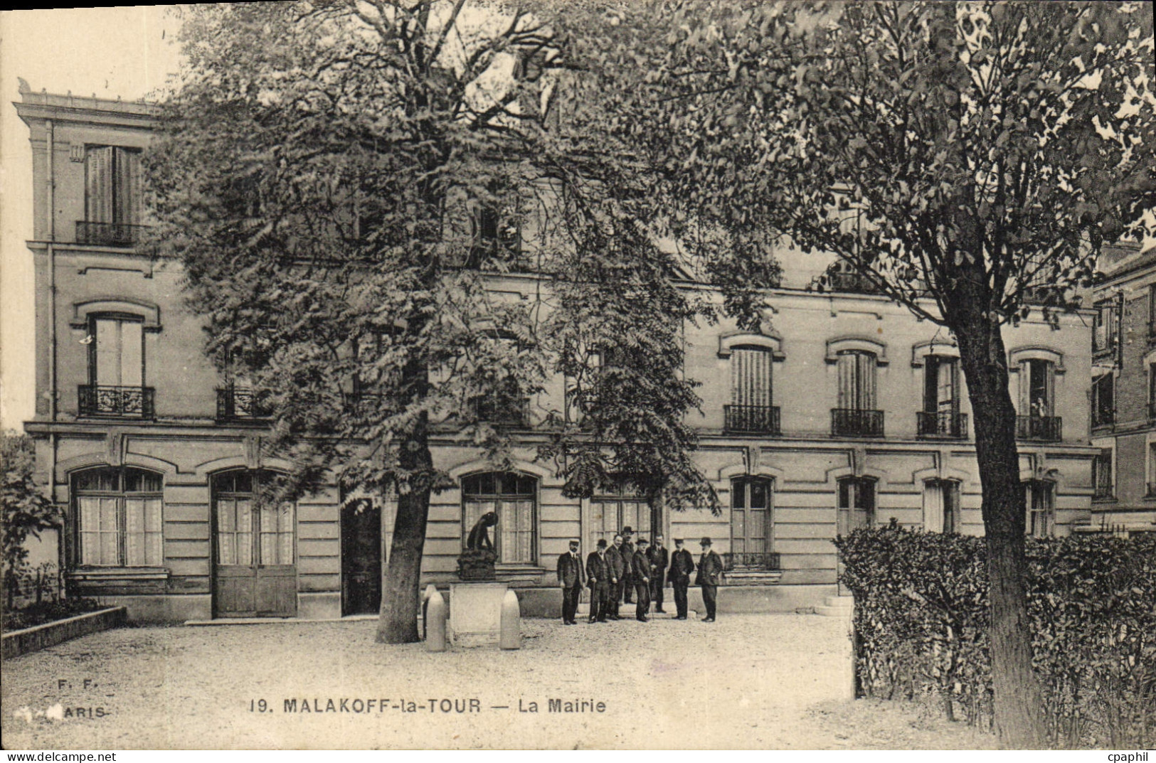 CPA Malakoff la Tour La Mairie