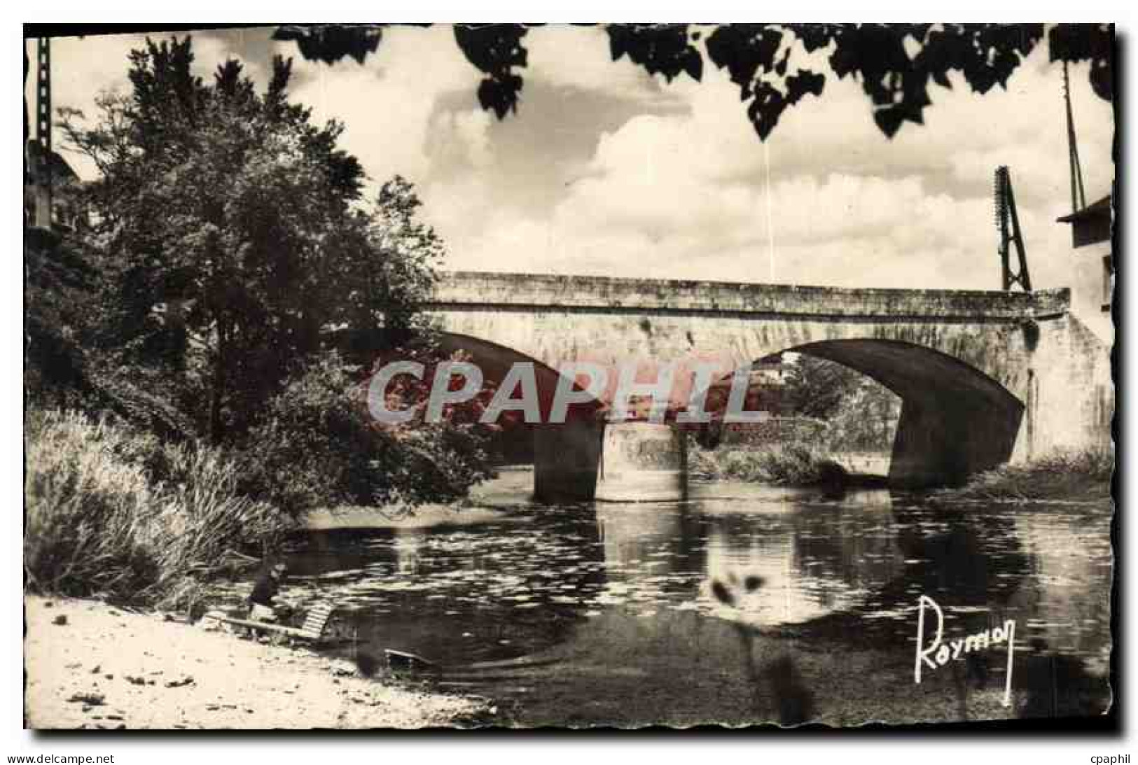 CPA Mareuil sur le Lay Vendee le pont