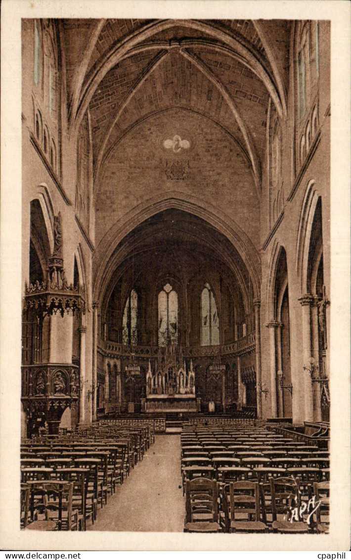 CPA Marmande Interieur de l'eglise