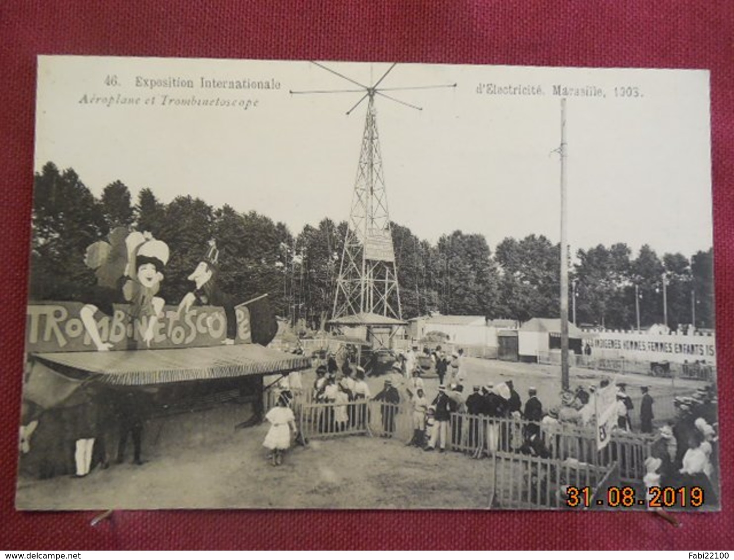 CPA - Marseille - Aéroplane et Trombinetoscope