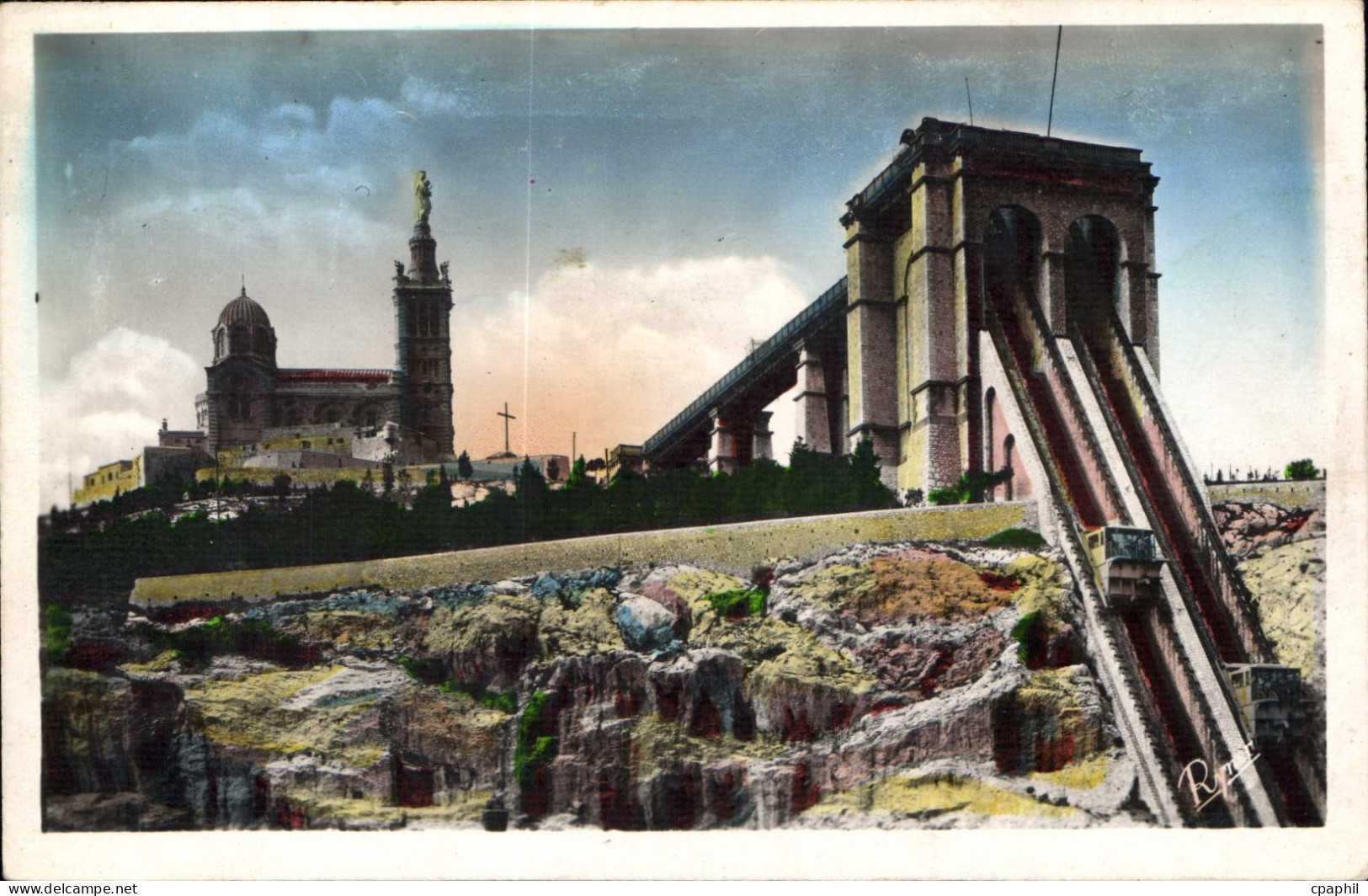 CPA Marseille Ascenseur de Notre Dame de la Garde