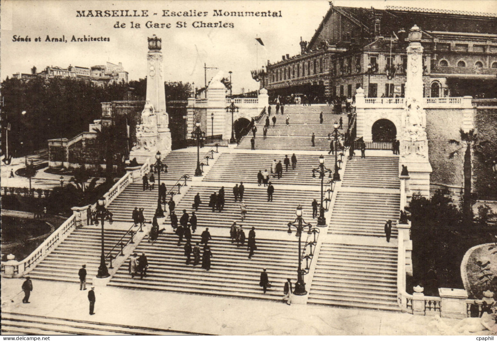 CPA Marseille Escalier Monumental de la Gare St Charles