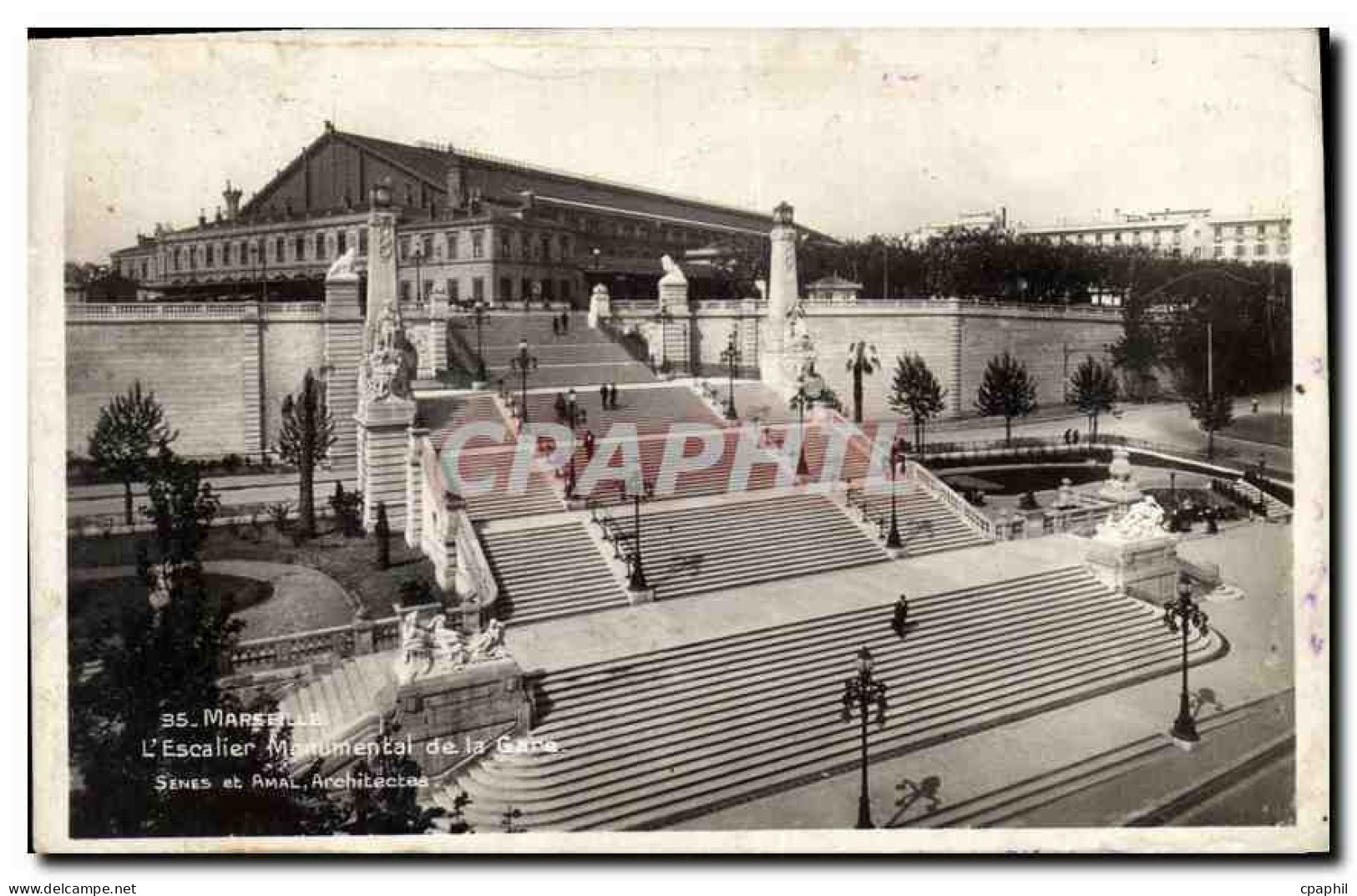 CPA Marseille l'Escalier Monumental de la Gare
