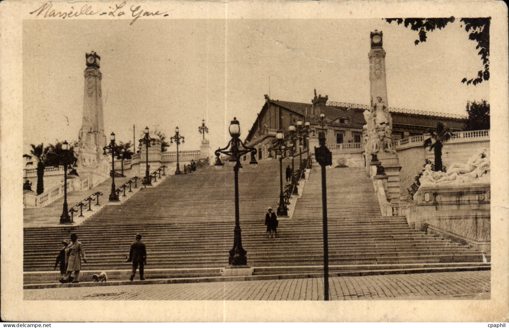 CPA Marseille Les escaliers de la gare
