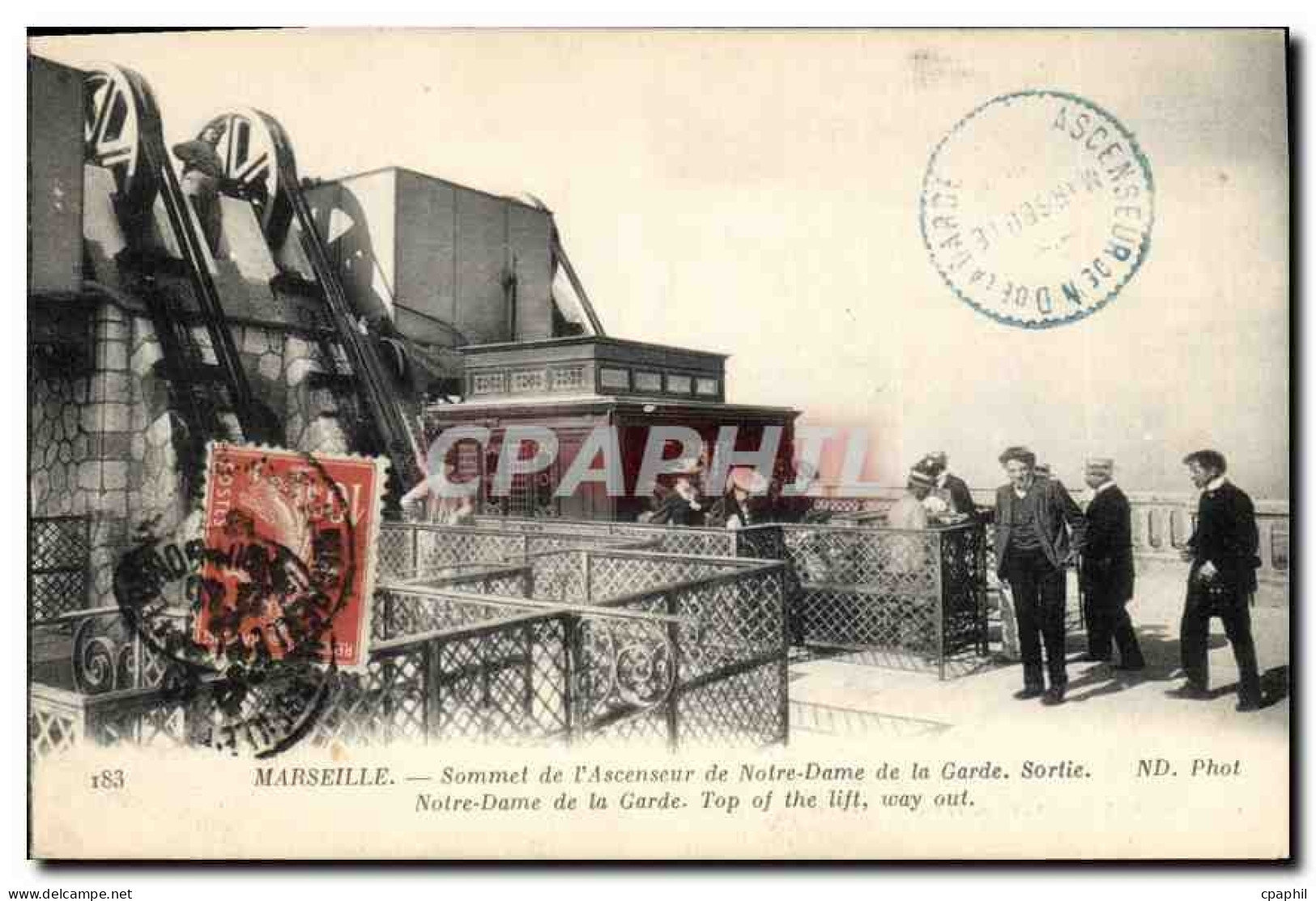 CPA Marseille Sommet de l'Ascenseur de Notre Dame de la Garde Sortie
