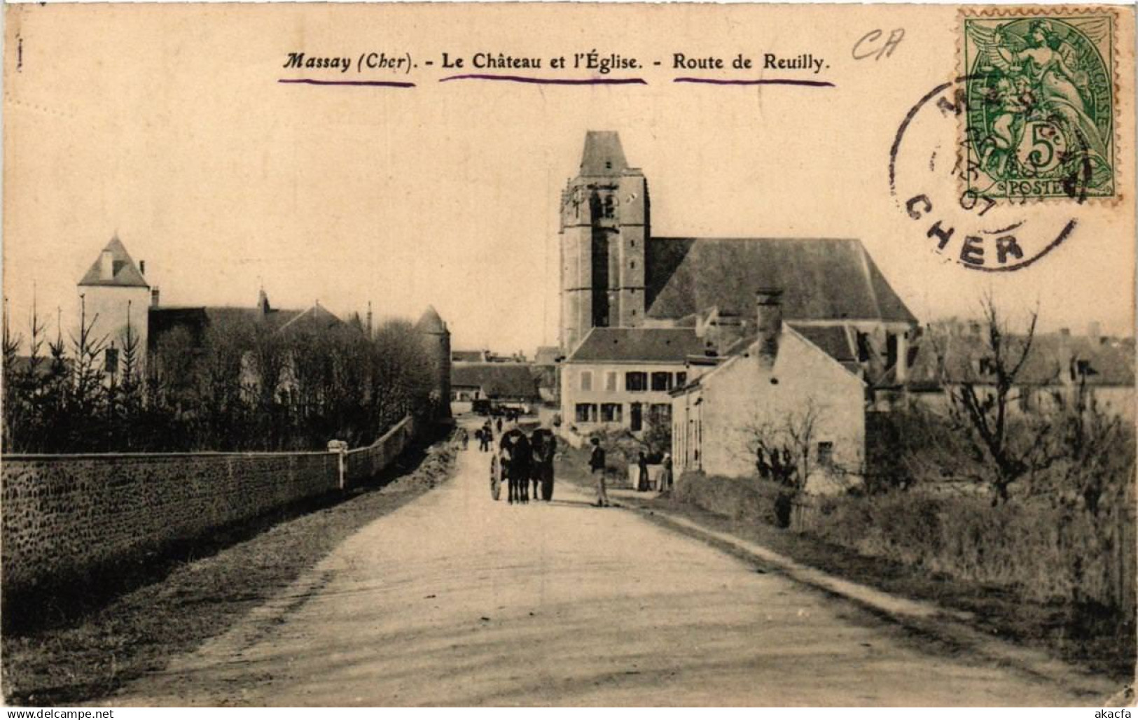 CPA MASSAY Le Chateau et Église - Route de Reuilly (613037)
