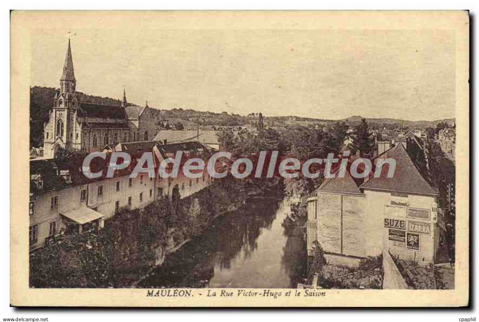 CPA Mauleon La Rue Victor Hugo et le Saison
