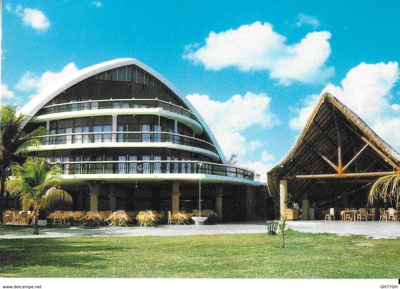 CPA MAURICE -hôtel la pirogue