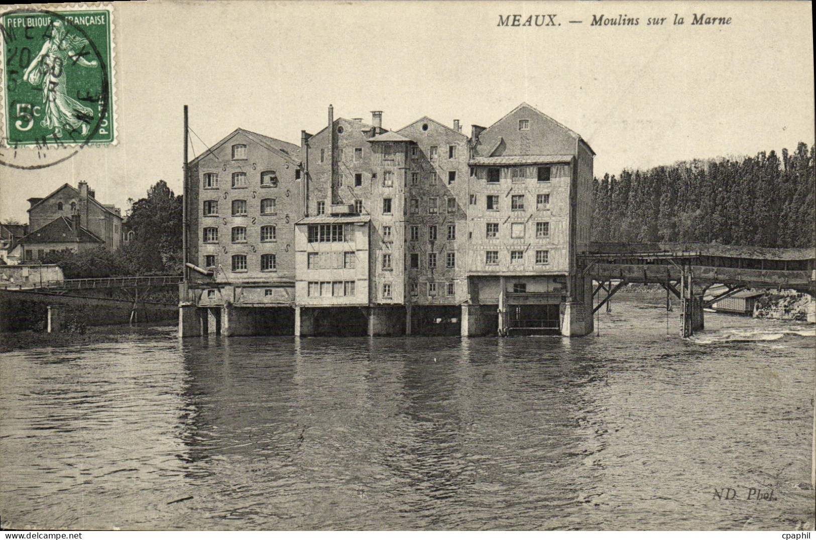 CPA Meaux Moulins sur la Marne