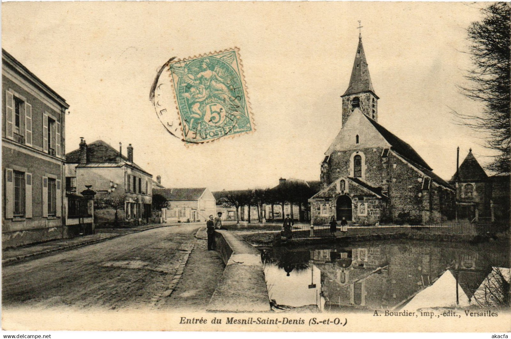 CPA Medan entree du Mesnil St Denis (1449629)