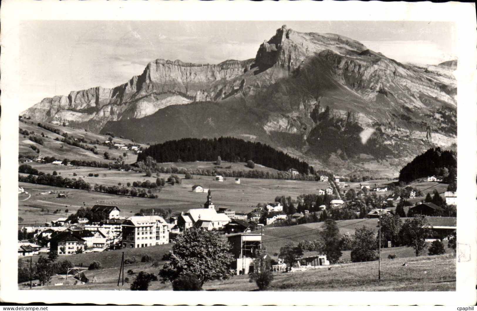 CPA Megeve Et I'Aiguille De Varan
