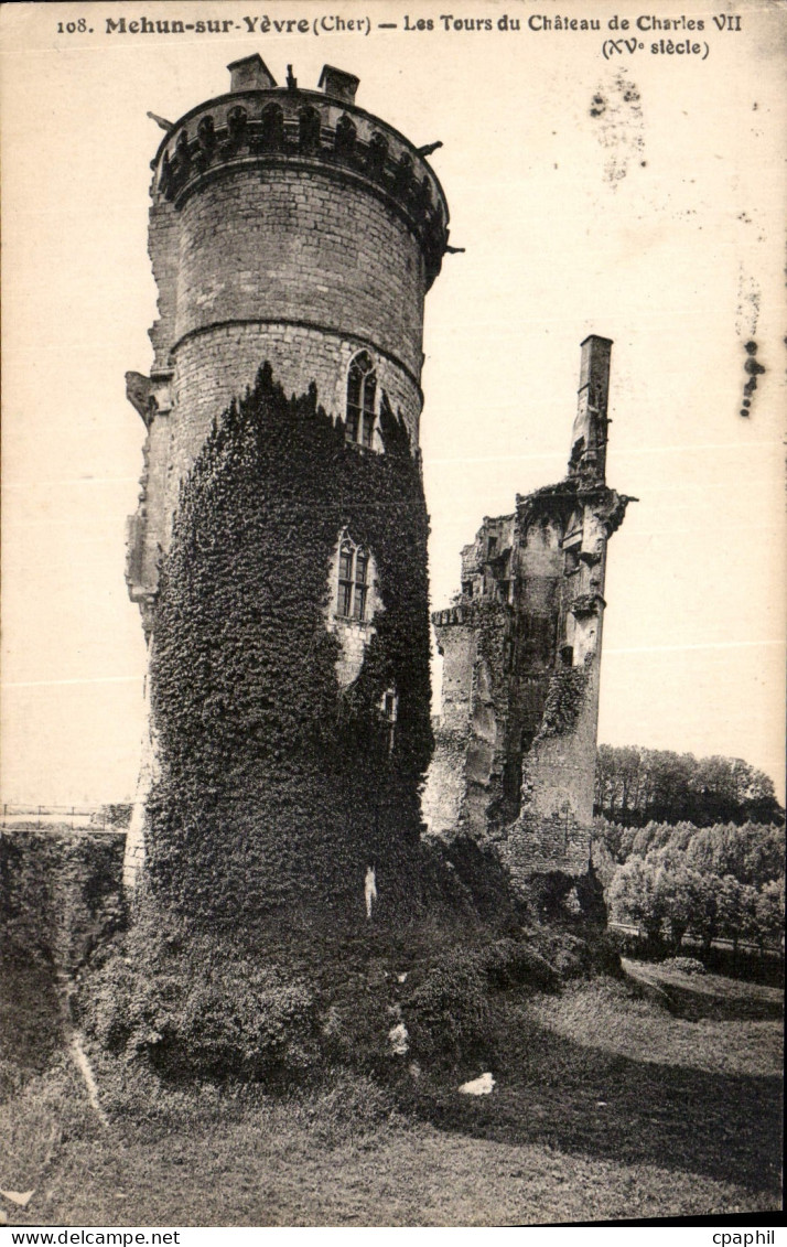 CPA Mehun sur Yevre Cher Les Tours du Chateau de Charles VII XV siecle