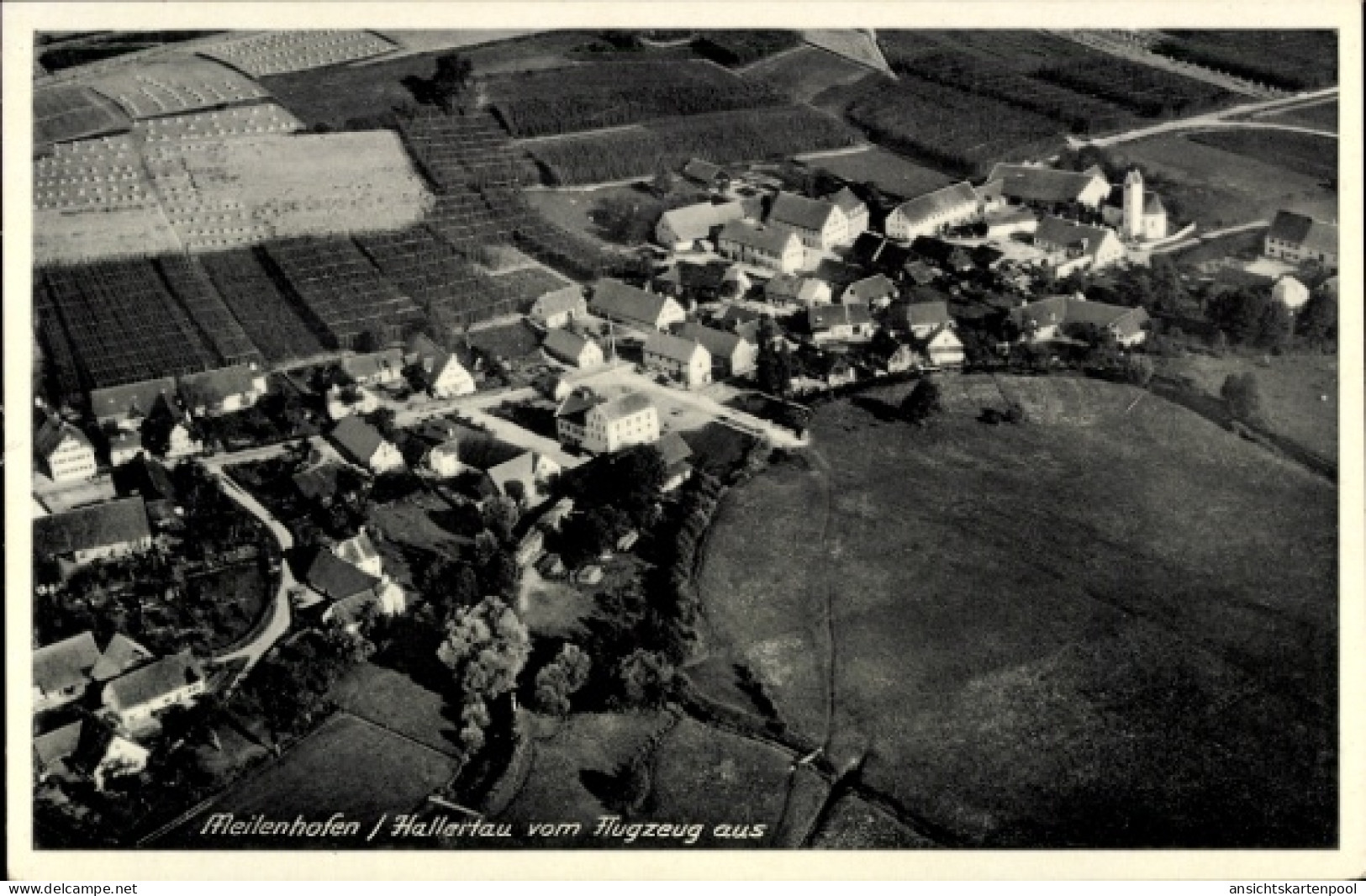 CPA Meilenhofen Mainburg in der Hallertau Niederbayern, Luftaufnahme von Hallertau, ländliche Umg