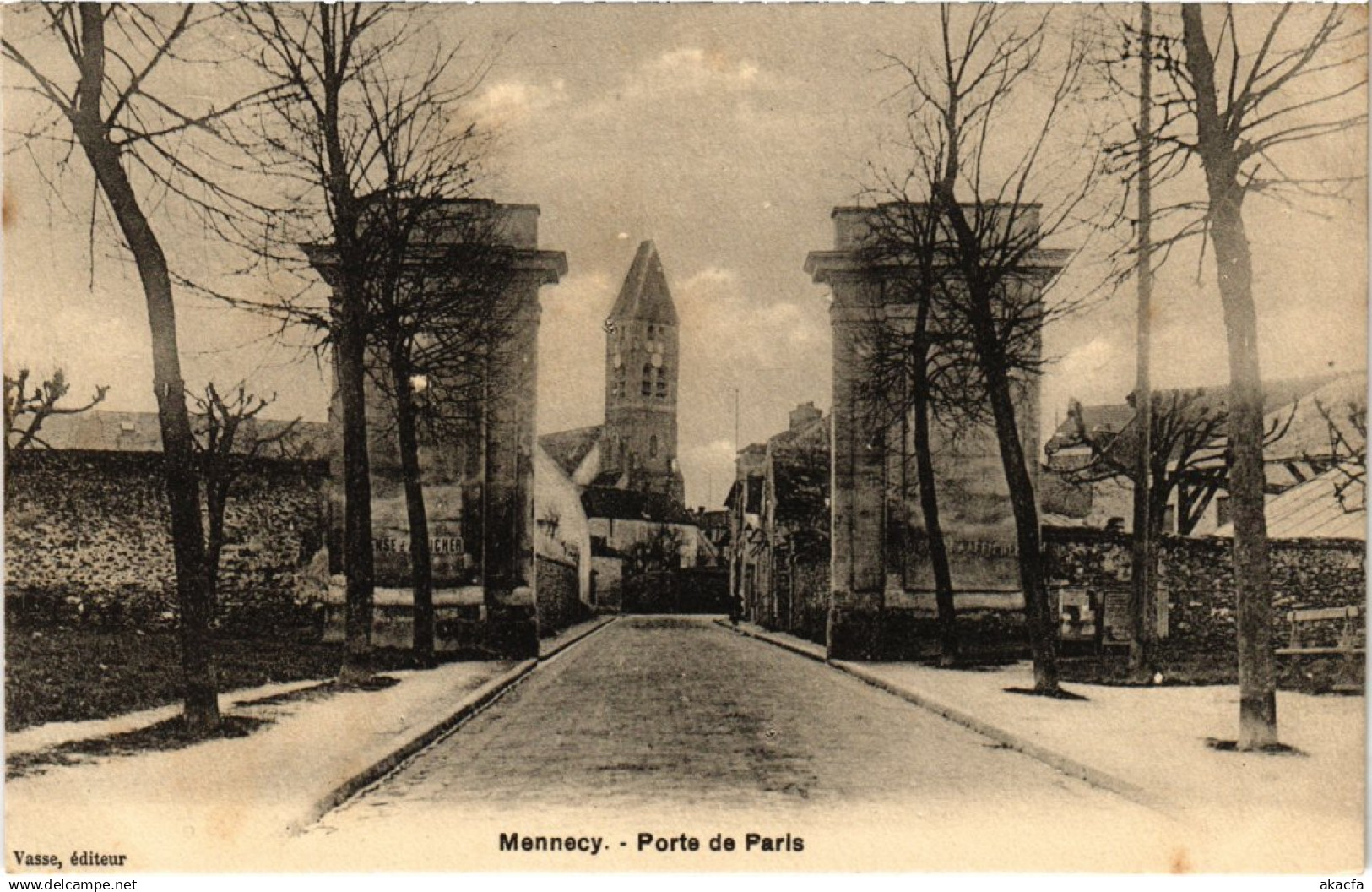CPA MENNECY Porte de Paris (1354351)