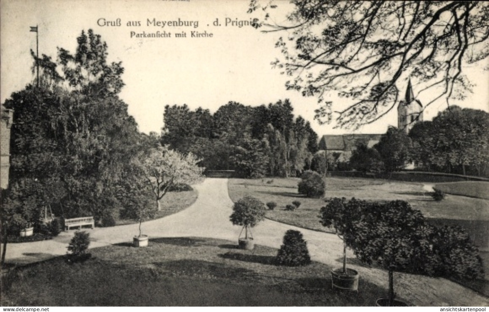 CPA Meyenburg in der Prignitz, Park mit Kirche