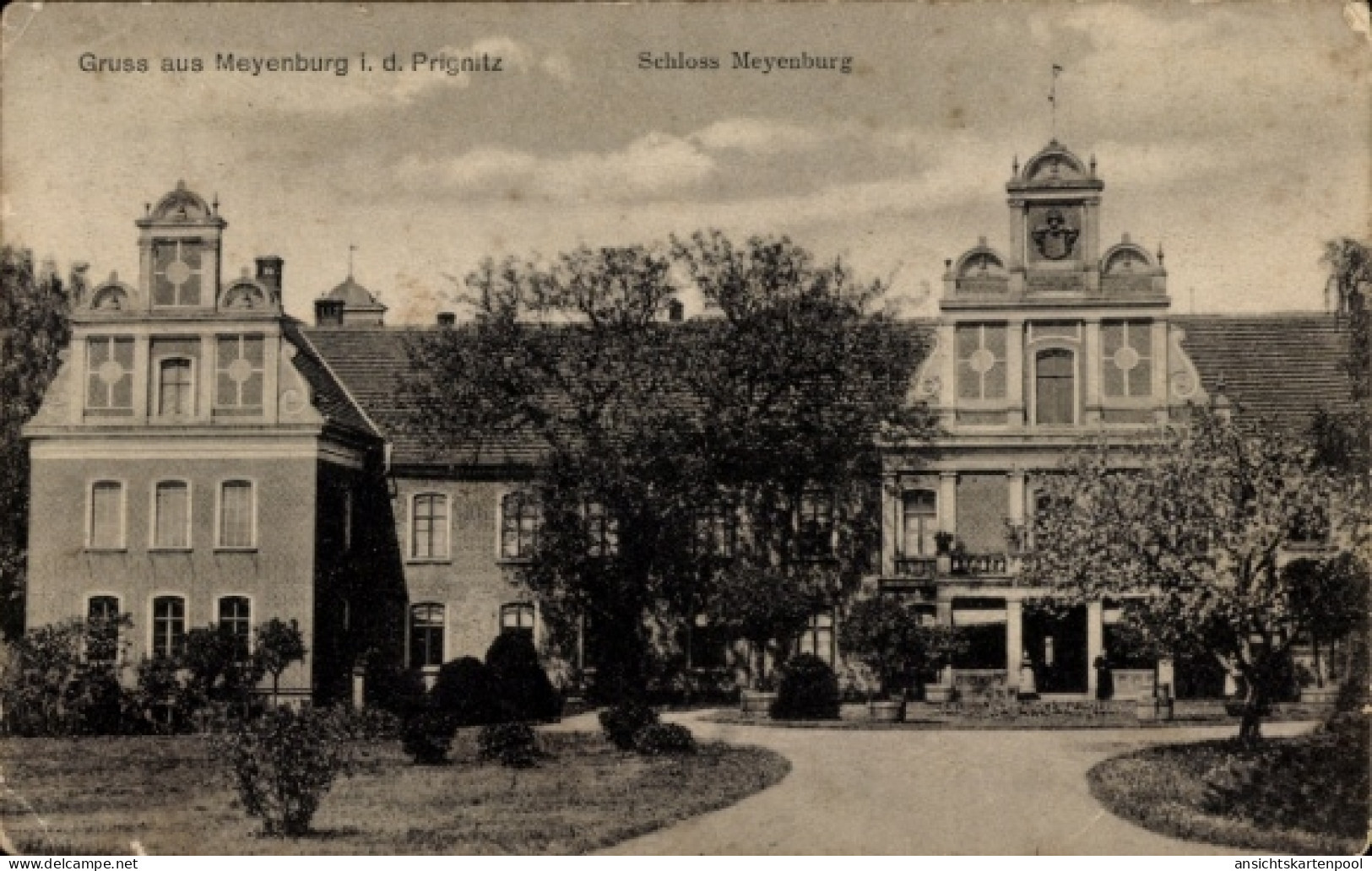 CPA Meyenburg in der Prignitz, Schloss Gruss aus Meyenburg i. d. Prignitz