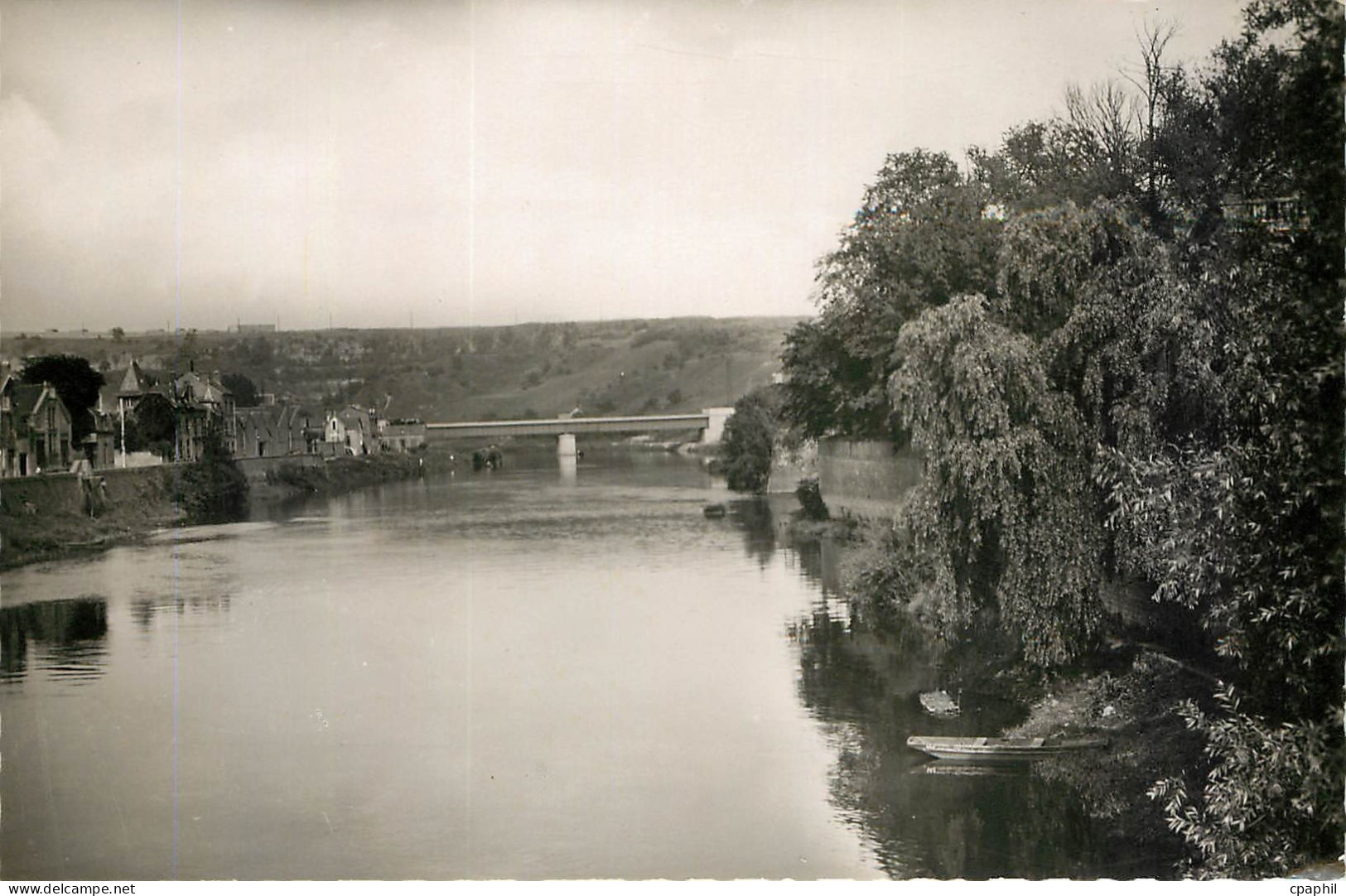 CPA Meziere le Pont du Chemin de Fer sur la Meuse