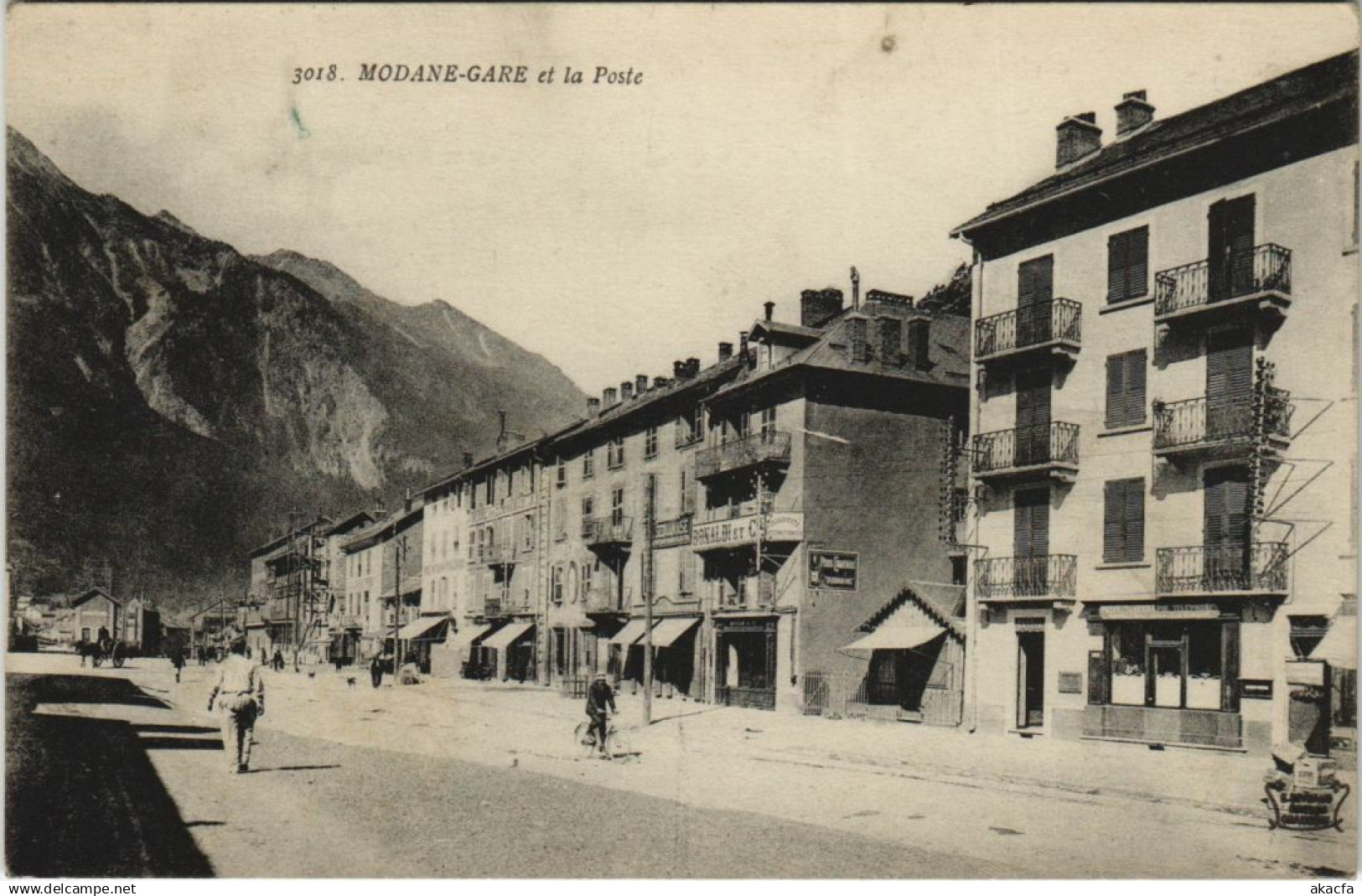 CPA MODANE MODANE-GARE et la Poste (1193163)