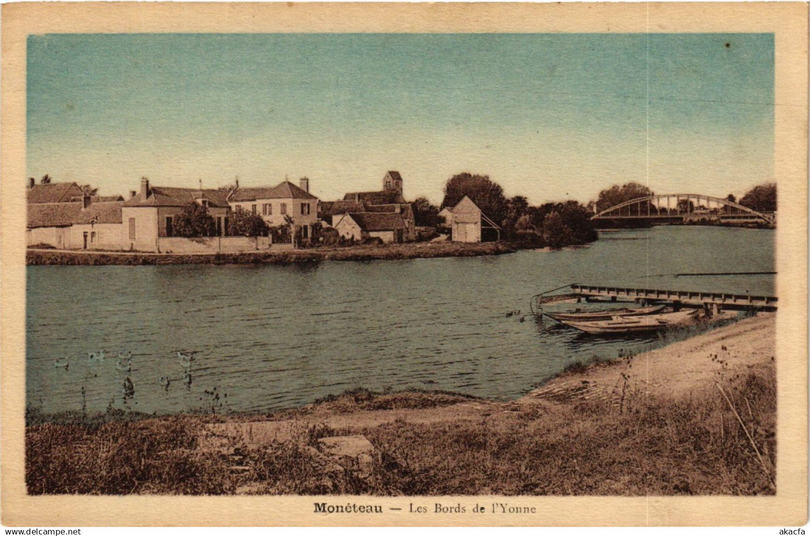 CPA MONETEAU - Les Bords de l'YONNE (358449)