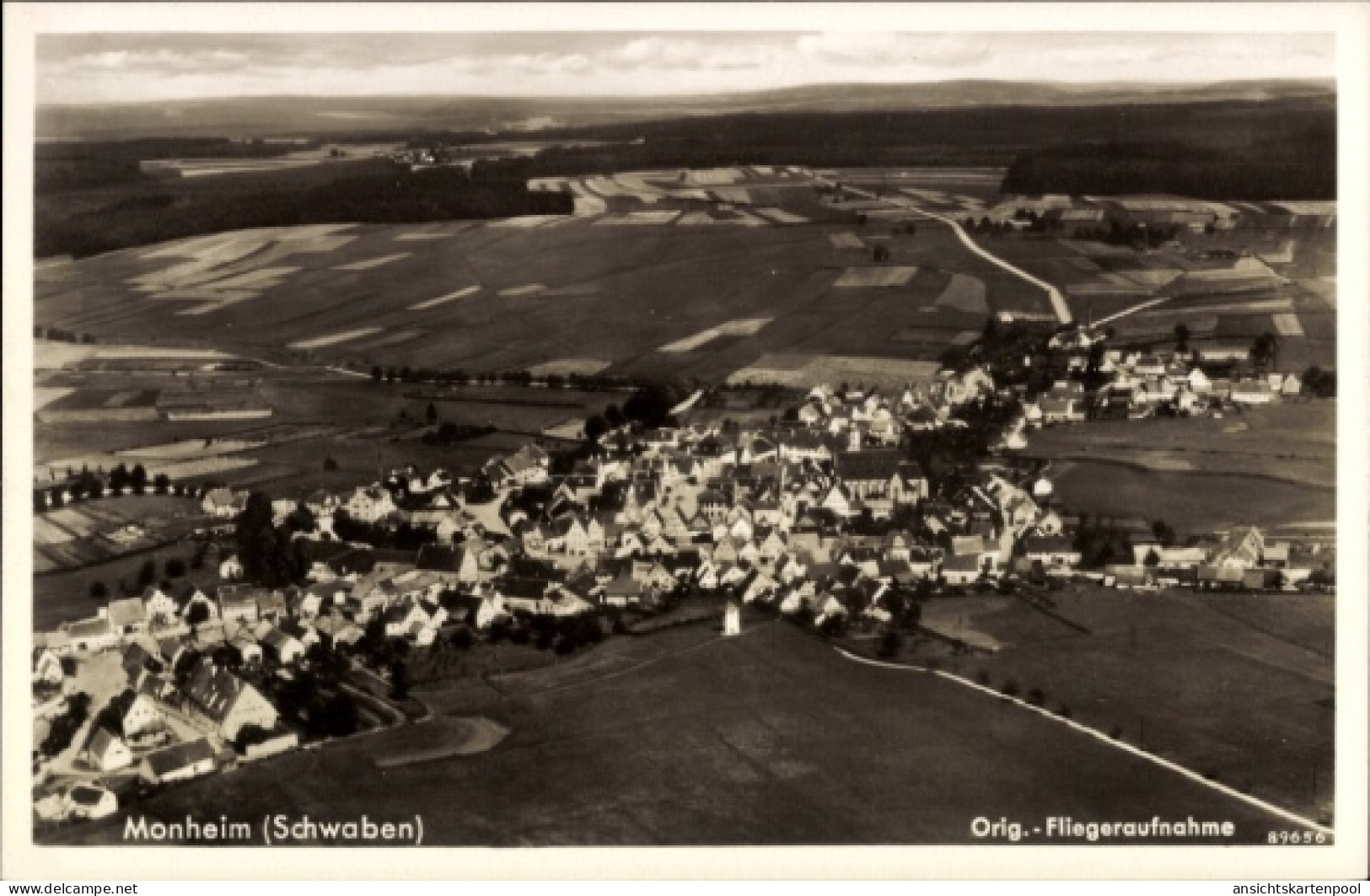 CPA Monheim in Schwaben, Luftaufnahme von Monheim, Schwaben, ländliche Landschaft, historisch
