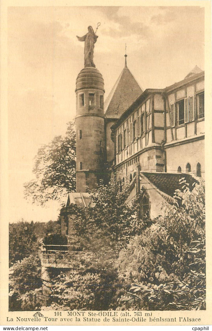 CPA Mont Ste Odile La Nouvelle Tour avec la Statue de Sainte Odile