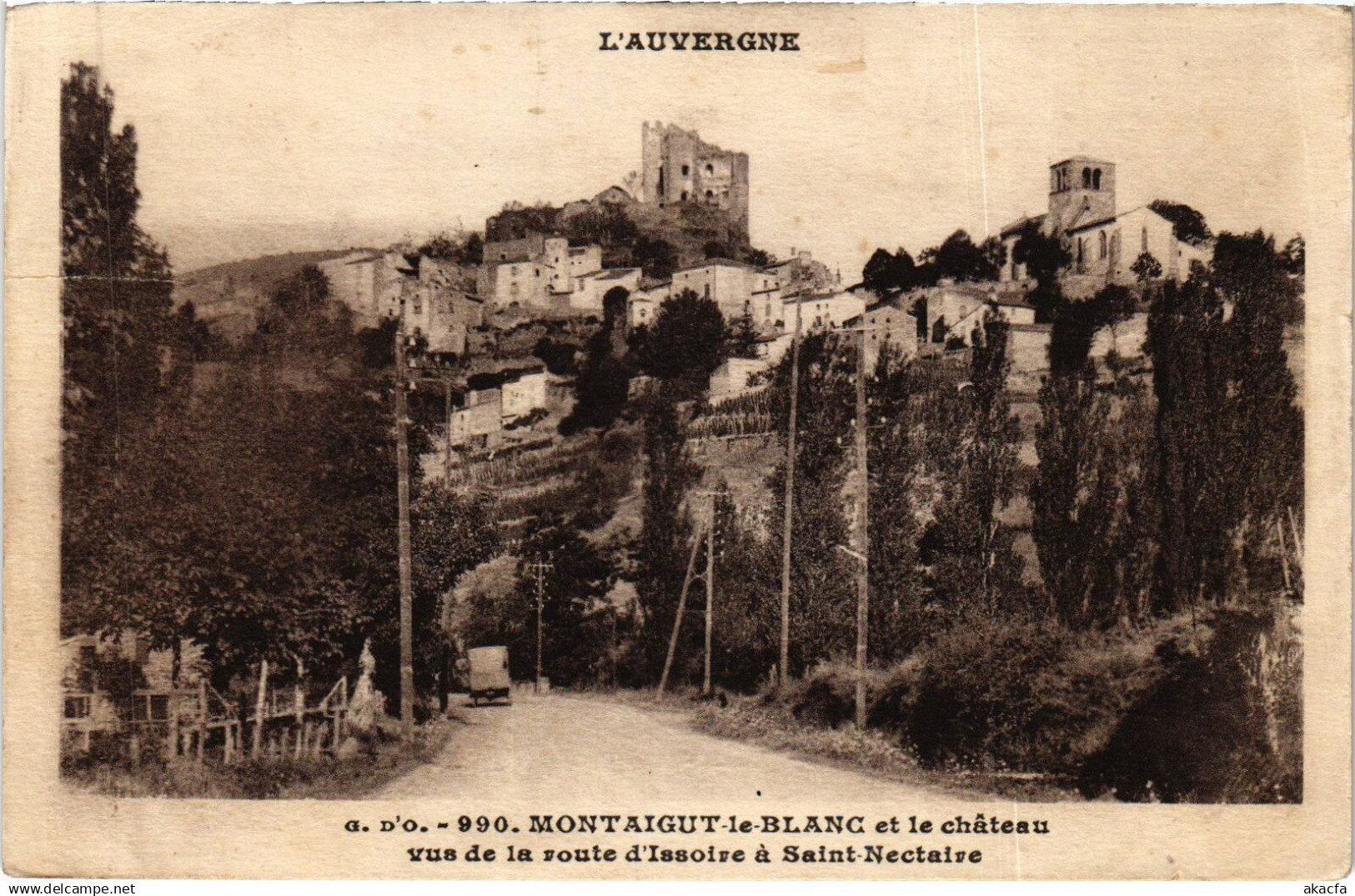 CPA MONTAIGUT-le-BLANC et le Chateau (1256608)