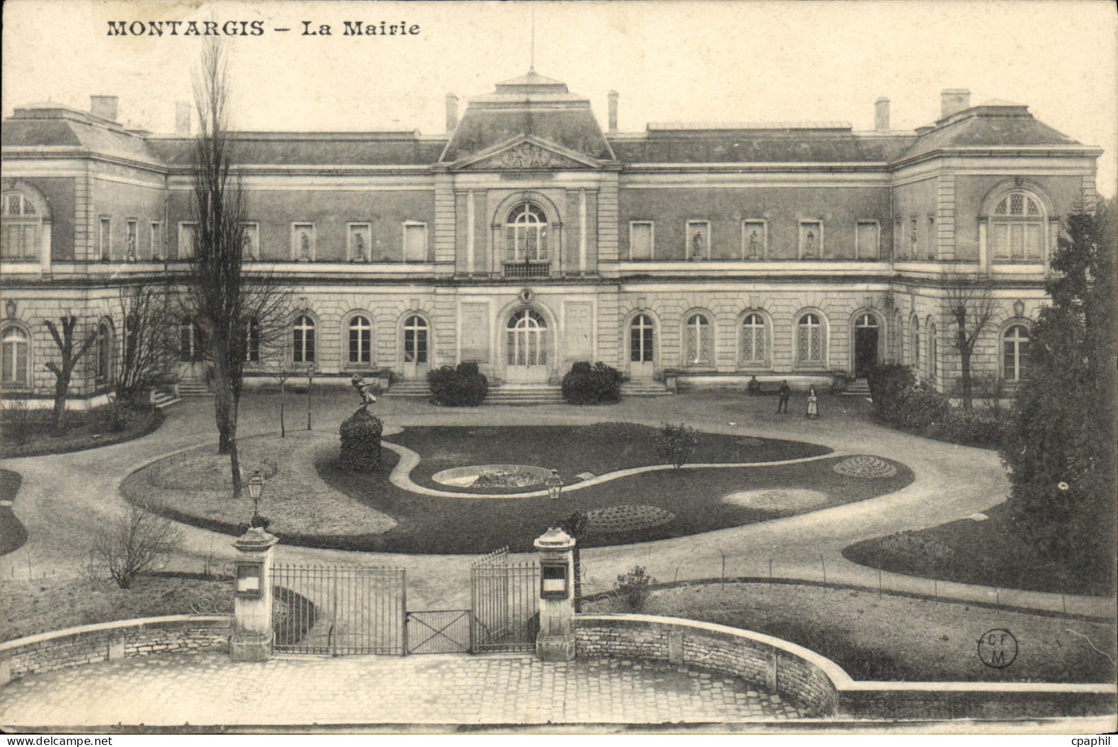 CPA Montargis La Mairie