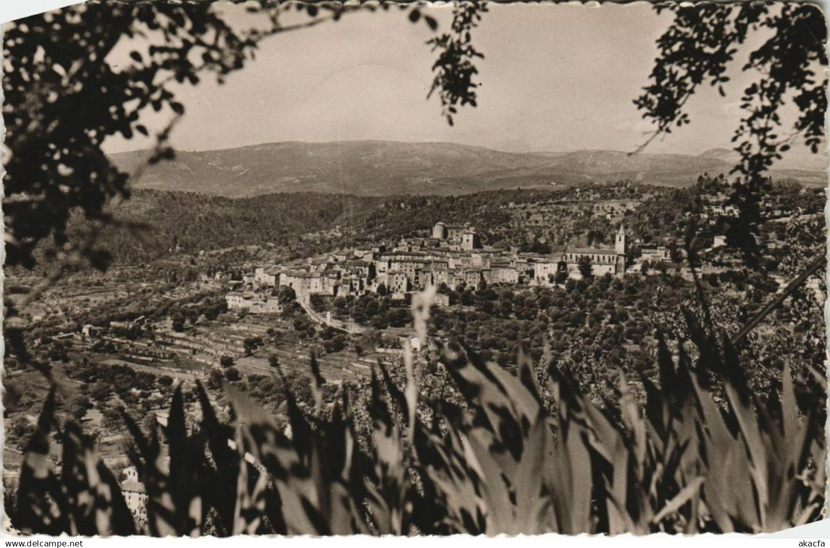CPA MONTAUROUX Le Prieure - Maison de Repos - Vue sur Callian (1112627)