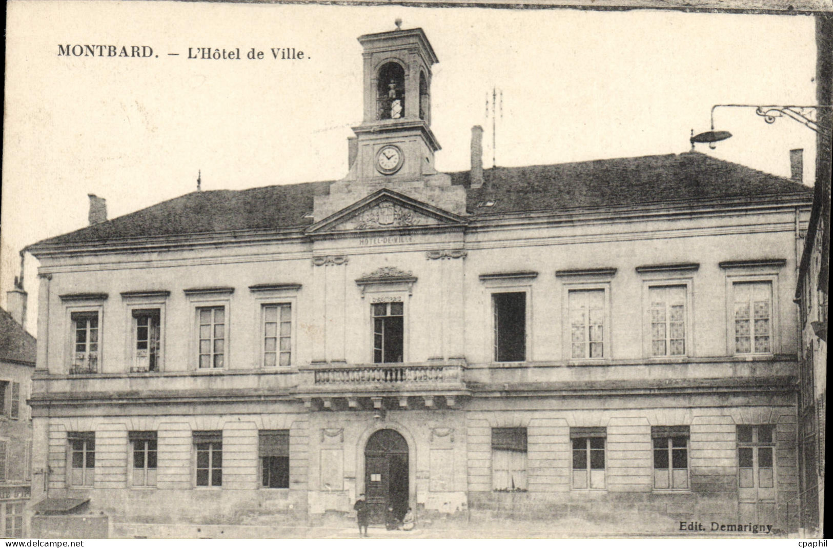 CPA Montbard L'Hotel De Ville