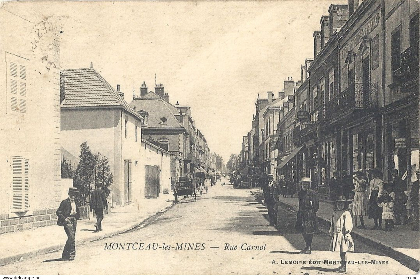 CPA Montceau-les-Mines Rue Carnot