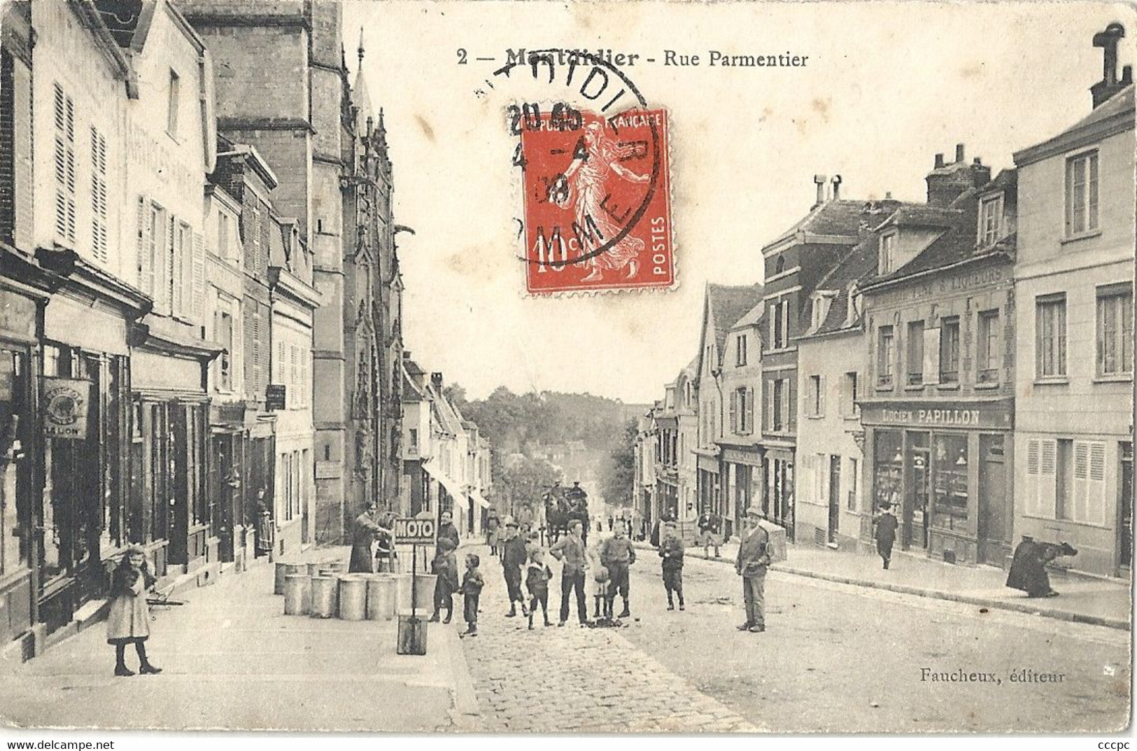 CPA Montdidier rue Parmentier