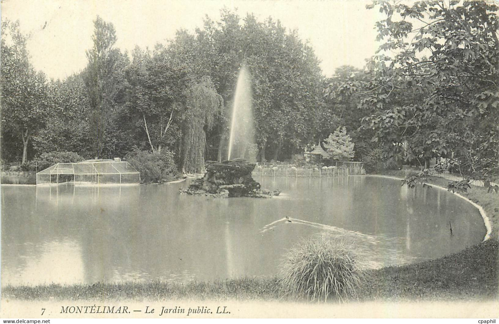 CPA Montelimar Le jardin public