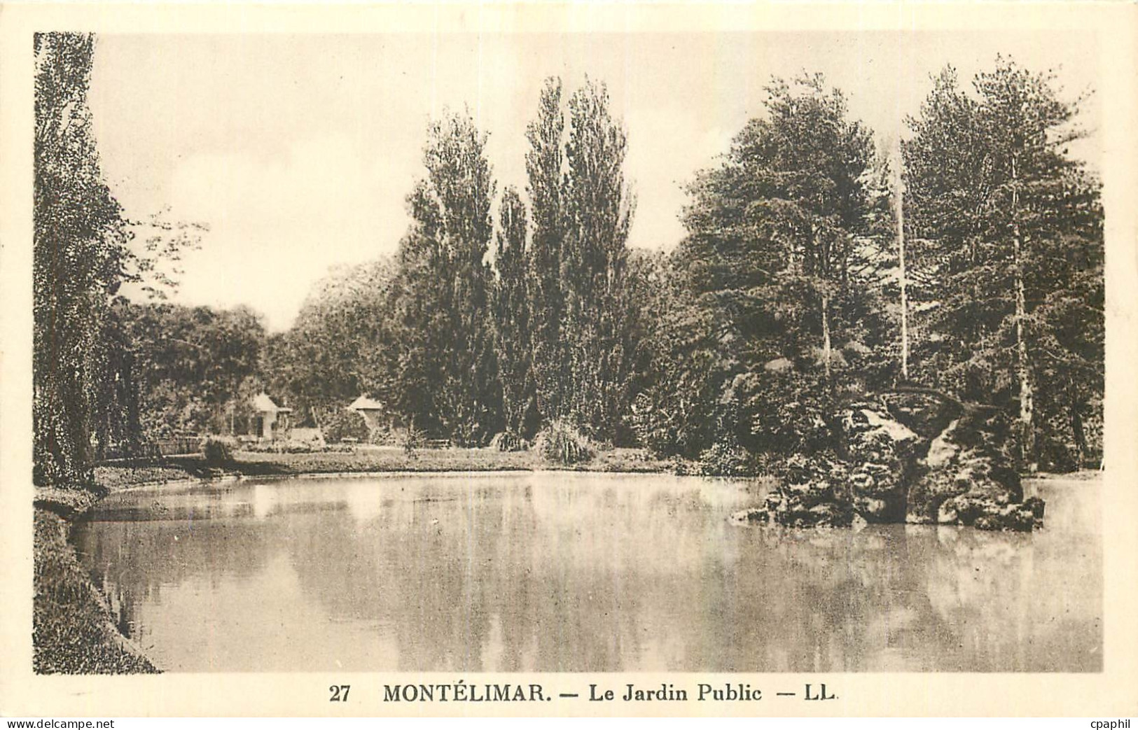 CPA Montelimar Le Jardin Public