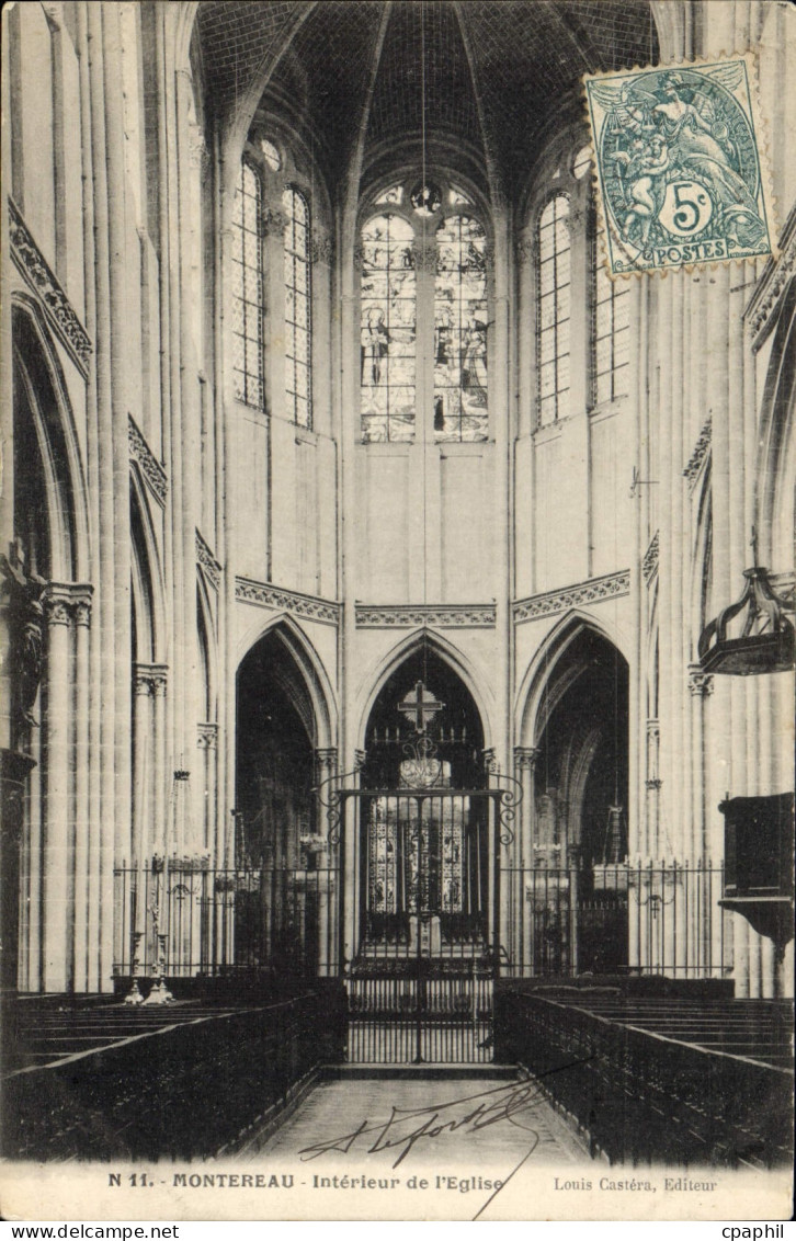 CPA Montereau Interieur de l'Eglise
