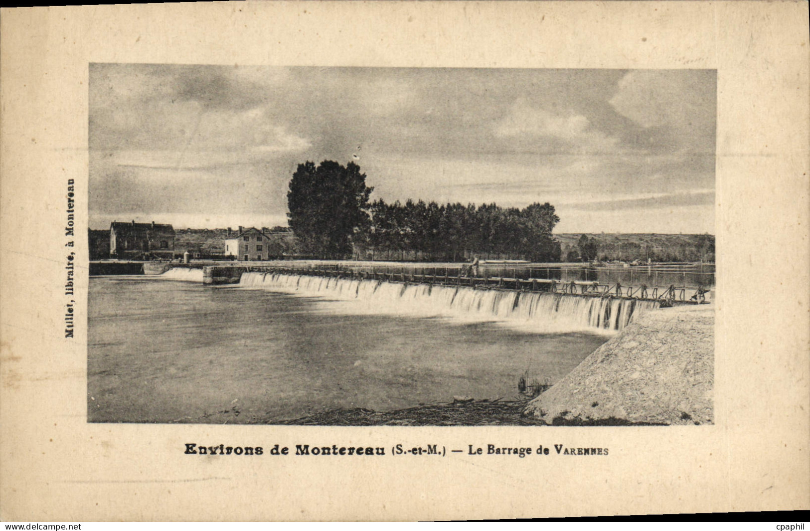 CPA Montereau Le Barrage De Varennes