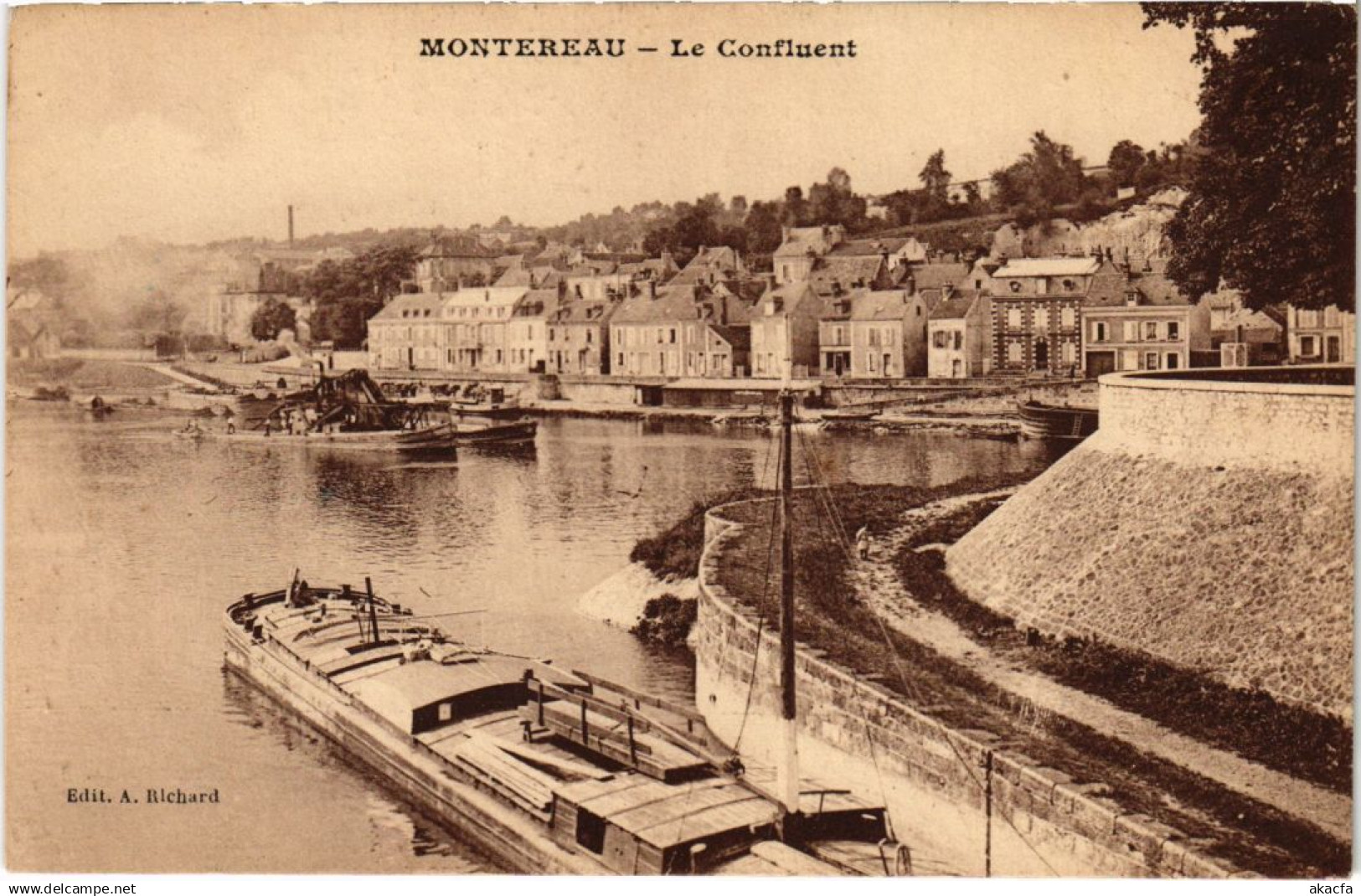 CPA MONTEREAU Le Confluent (1299691)