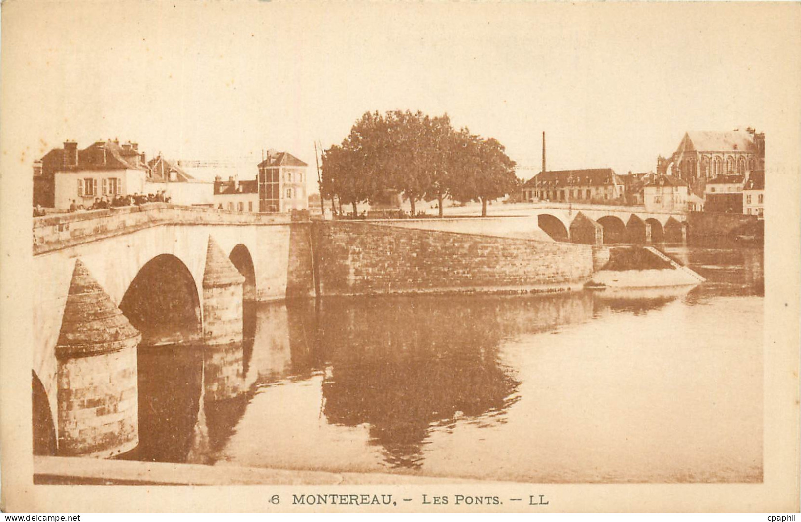 CPA Montereau Les Ponts