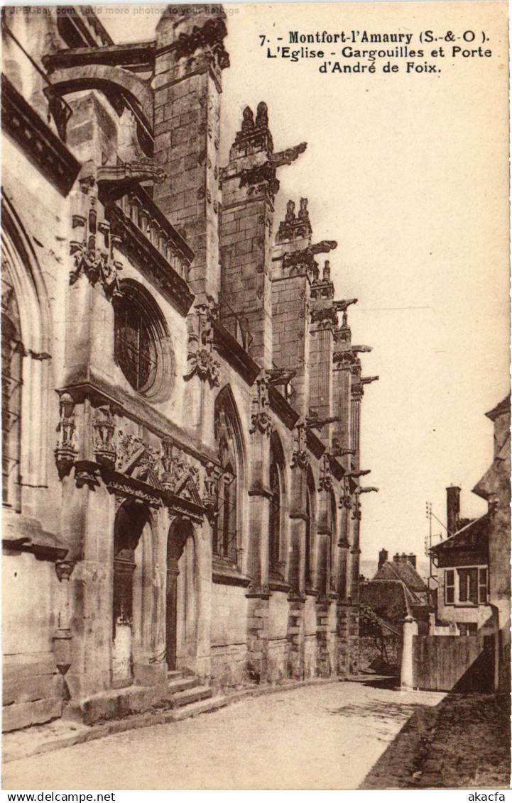 CPA Montfort l'Amaury Eglise (1443771)