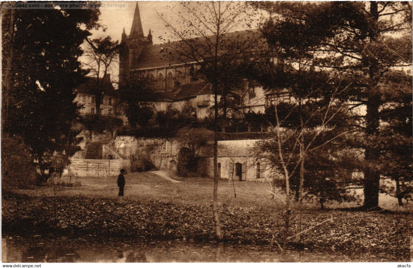 CPA Montfort l'Amaury Eglise (1443829)